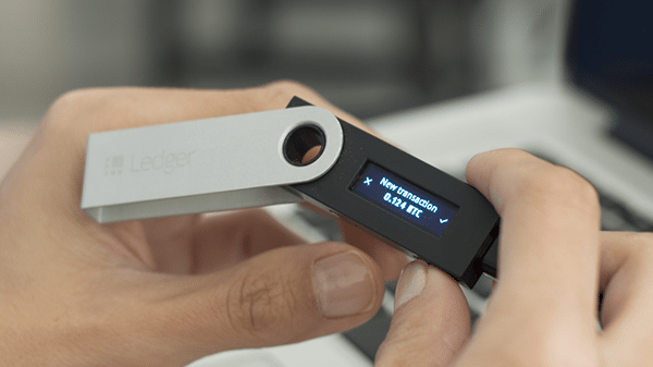 BEST Crypto Hardware Wallets of 2024: Top Crypto Wallets Reviewed
